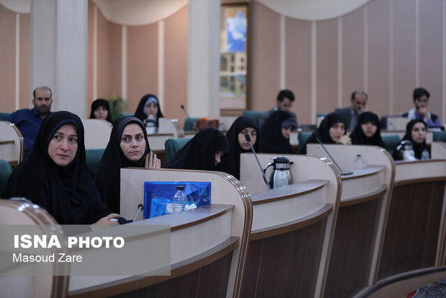 پیگیری از بحران جمعیتی نیازمند نگاه درست و مساله محور است