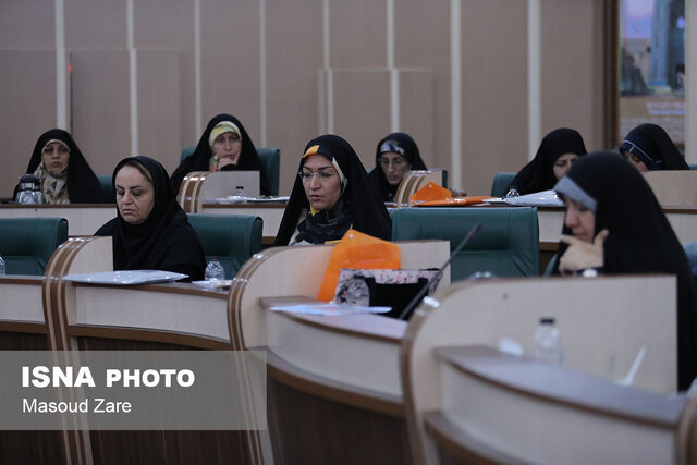 پیگیری از بحران جمعیتی نیازمند نگاه درست و مساله محور است