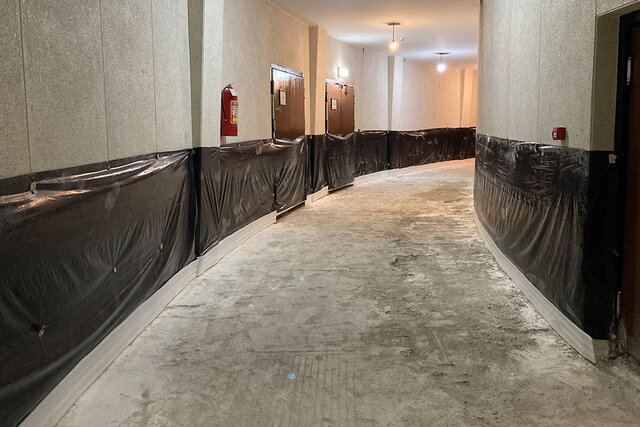 تصویر به ابتدای آذرماه تعلق دارد وضعیت بازسازی تئاترشهر، نامزدهای جایزه جلال، زنگ خطر کرونا