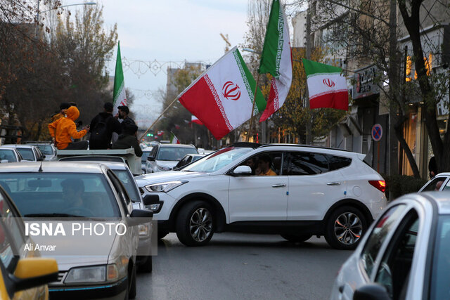 شادی مردم اردبیل پس از پیروزی ایران مقابل ولز