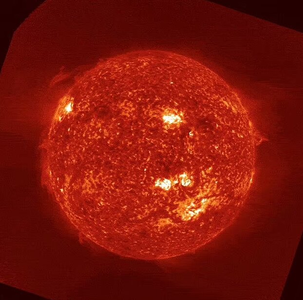 فیلم حیرتانگیز لحظه عبور ماه از مقابل خورشید