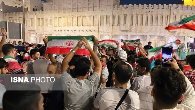 جشن و پایکوبی هواداران ایرانی در مرکز شهر دوحه