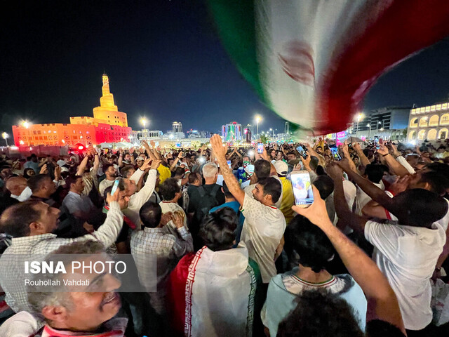 جشن و پایکوبی هواداران ایرانی در مرکز شهر دوحه + عکس