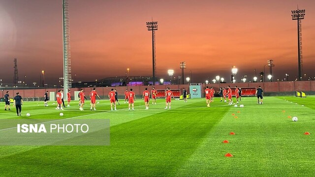 کیروش داور VAR شد!/ بیرانوند بدون محافظ تمرین کرد کیروش داور VAR شد!/ بیرانوند بدون محافظ تمرین کرد