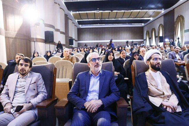 فیلم های آموزشی ضعیف هستند فیلم های آموزشی ضعیف هستند