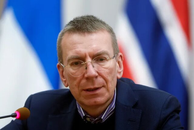 ادگارز رینکویچ، وزیر امور خارجه لتونی وزیر خارجه لتونی: اوکراین باید به روسیه حمله کند