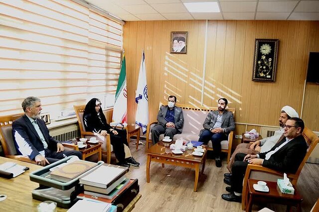 امضای تفاهم‌نامه همکاری بین دانشگاه مذاهب اسلامی و مرکز مطالعات راهبردی و آموزش وزارت کشور