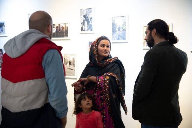 نمایشگاهی از دختران بلوچ کورههای آجرپزی