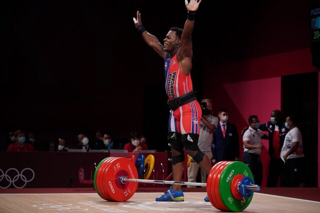 تعلیق چهار وزنه‌بردار در آستانه قهرمانی جهان ۲۰۲۲ کلمبیا