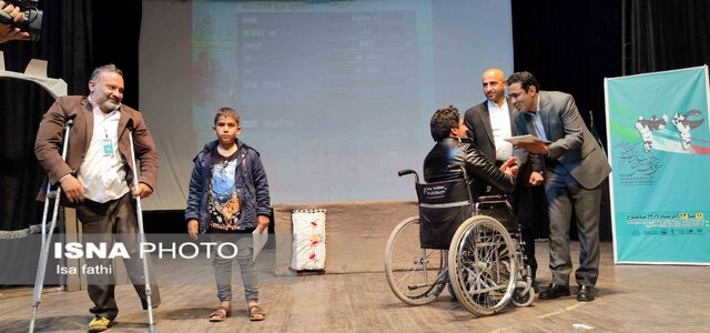 جشنواره تئاتر استان کهگیلویه و بویراحمد با معرفی برگزیدگان پایان یافت جشنواره تئاتر استان کهگیلویه و بویراحمد با معرفی برگزیدگان پایان یافت