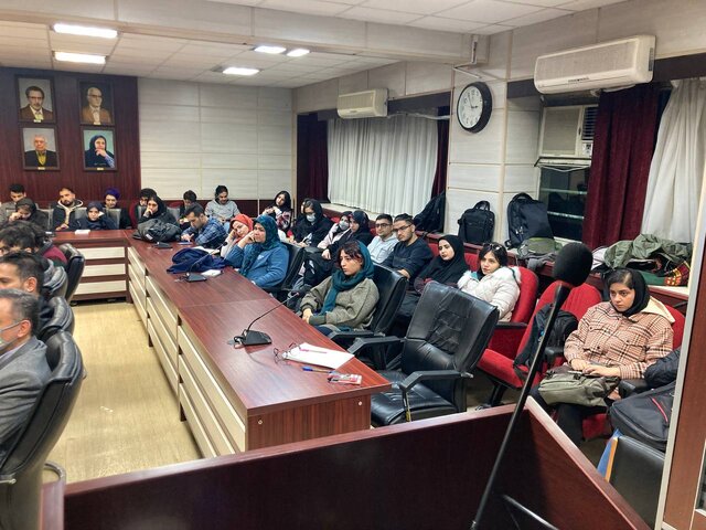 جامعهشناس کنشگر رویِ زمین واقعیت کنار مردم مینشیند/نمیتوان با جامعهشناسی دستوری رفتار کرد