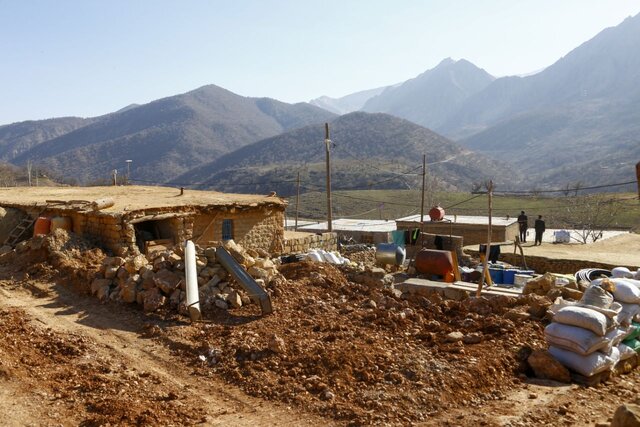 خدماترسانی به روستاهای محروم در دستانداز جادههای خاکی