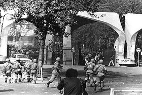 مبارزات پایان ناپذیر دانشجویان با بی‌عدالتی و ظلم در طول تاریخ