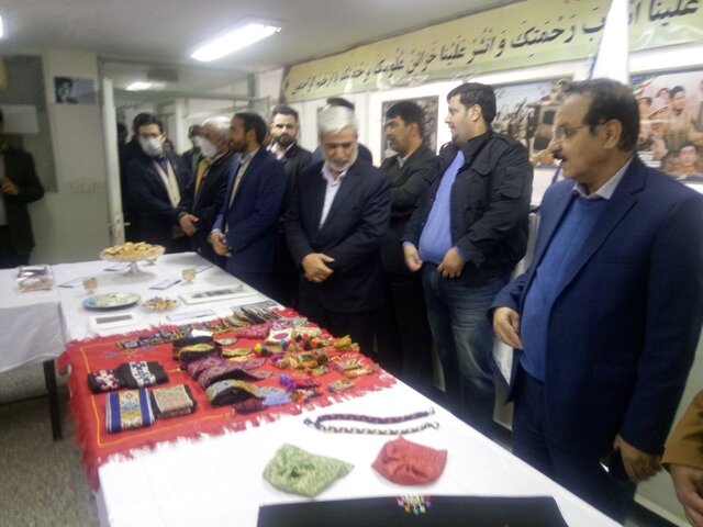 افتتاحیه نمایشگاه صنایع دستی در مرکز علمی کاربردی جهاددانشگاهی زاهدان
