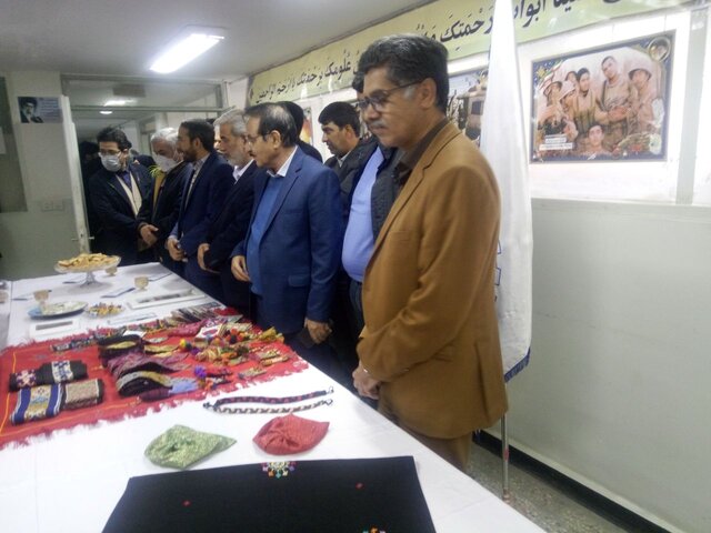 افتتاحیه نمایشگاه صنایع دستی در مرکز علمی کاربردی جهاددانشگاهی زاهدان