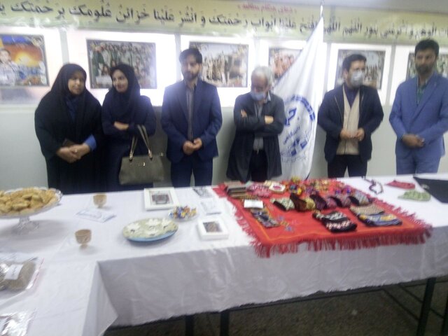 افتتاحیه نمایشگاه صنایع دستی در مرکز علمی کاربردی جهاددانشگاهی زاهدان