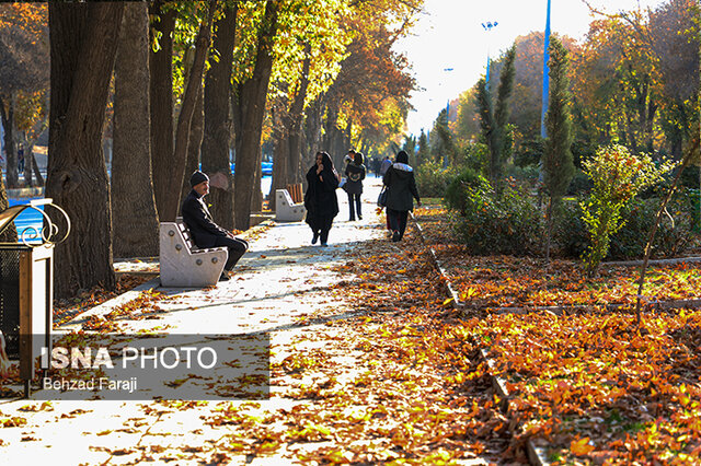 روزگار پاییزی بلوار تاقبستان
