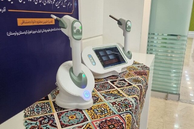 عکس تزئینی است اهدای دستگاه تشخیص سلولهای سرطانی به ۵ دانشگاه علوم پزشکی