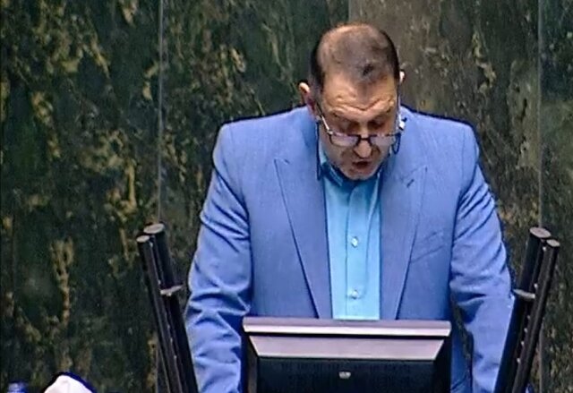 مرادیان: نتیجه بیتدبیری مسئولان فساد و ضربه به مردم است مرادیان: نتیجه بیتدبیری مسئولان فساد و ضربه به مردم است