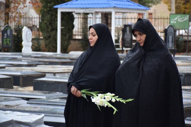 تجدید میثاق کارکنان شبکه دنا با تنها شهید رسانهای کهگیلویه و بویراحمد