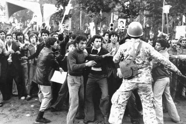 69 سال گذشت؛ تاریخ از «روز دانشجو» چه میگوید؟