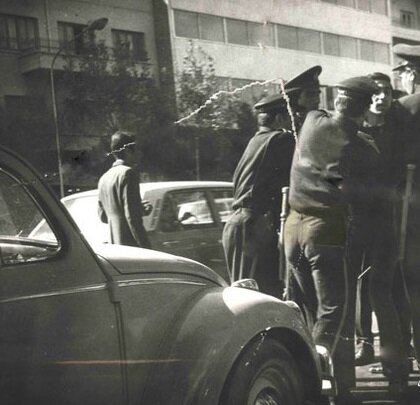 دستگیری دانشجویان دانشگاه تهران - 16 آذر 1332 69 سال گذشت؛ تاریخ از «روز دانشجو» چه میگوید؟