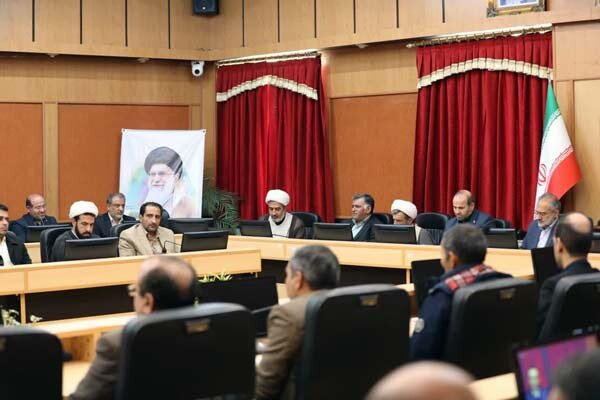 باید دشمن را در تصرف مغزها وادار به عقب نشینی کرد.