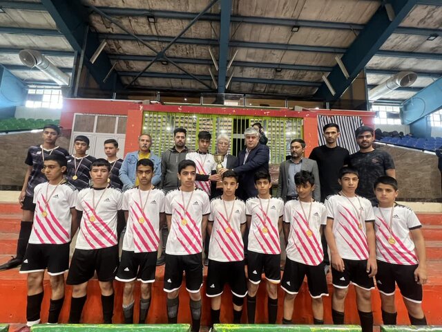 شهید عربی، قهرمان فوتسال نونهالان و جیرفت قهرمان امیدهای استان کرمان شد