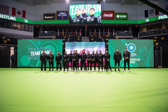 عکس آرشیوی است. ایران نایب قهرمان جام جهانی کشتی شد/برد سوادکوهی مقابل باروز و شکست یزدانی و قاسمپور