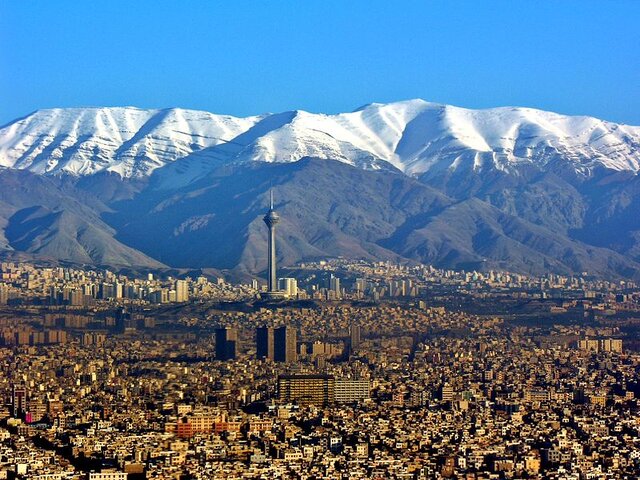 «کوه ندرتاً دیده می‌شود»