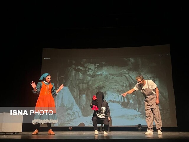 عکس تزئینی است راهیابی «مانداک» به چهل و یکمین جشنواره بینالمللی تئاتر فجر