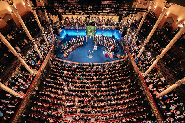 برندگان نوبل ۲۰۲۲ جوایز خود را دریافت کردند