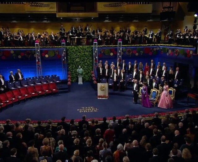 برندگان نوبل ۲۰۲۲ جوایز خود را دریافت کردند