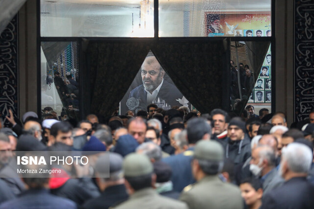 مراسم یادبود رستم قاسمی برگزار شد مراسم یادبود رستم قاسمی برگزار شد
