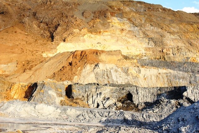 از ذخایر معدنی و طلا تا درآمد صفر معادن برای آذربایجان غربی از ذخایر معدنی و طلا تا درآمد صفر معادن برای آذربایجان غربی