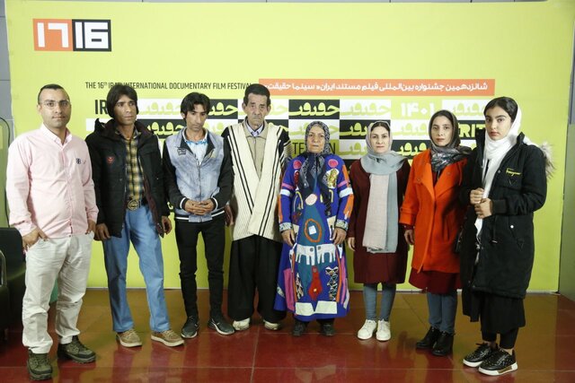 این ۸ نفر نمی خواهند نقاشی هایشان دفن شود!