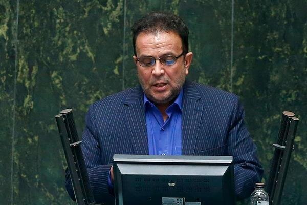 عباس زاده: وزیر نیرو معضل آب در مشکین شهر را حل کند
