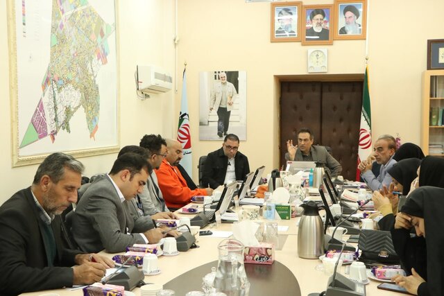 تحقق ۳۴۰ میلیارد از بودجه ۸۵۰ میلیاردی شهرداری/دریافتی اعضای شورا شهر چقدر است؟