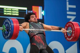 ناکامی ۲ وزنه‌بردار ۱۰۹ کیلوگرم ایران در حرکت یک ضرب‌ + فیلم