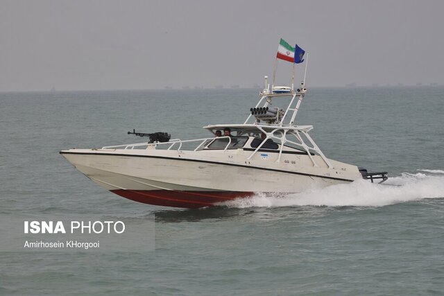 عکس تزئینی است امدادرسانی به خدمه شناور پانامایی در آبهای عسلویه