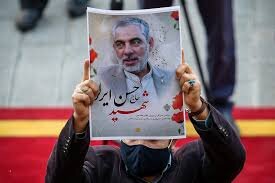 سفارت ایران در صنعا سفارت ایران در یمن؛ یک سال پس از درگذشت "حسن ایرلو "