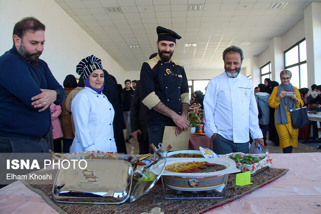 چهارمین جشنواره غذاهای بومی و محلی ویژه دانشجویان دانشگاههای استان زنجان