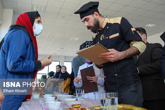 چهارمین جشنواره غذاهای بومی و محلی ویژه دانشجویان دانشگاههای استان زنجان