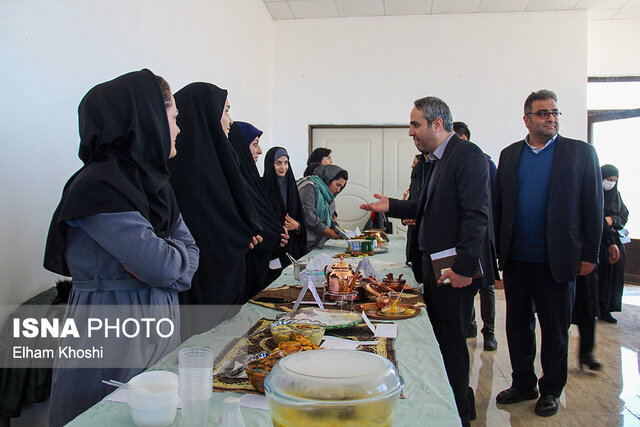 چهارمین جشنواره غذاهای بومی و محلی ویژه دانشجویان دانشگاههای استان زنجان