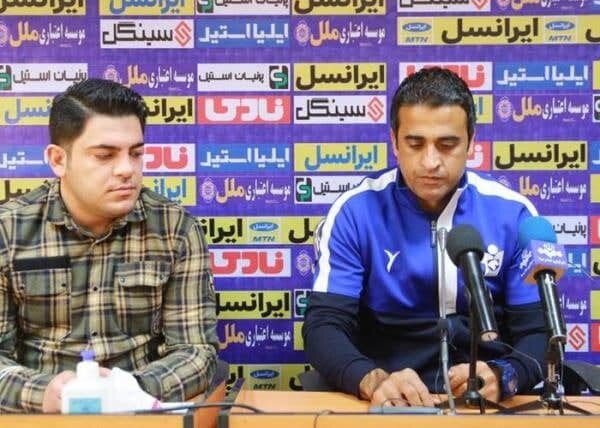 تصویر آرشیوی است. مربی آلومینیوم ۶ ماه محروم شد