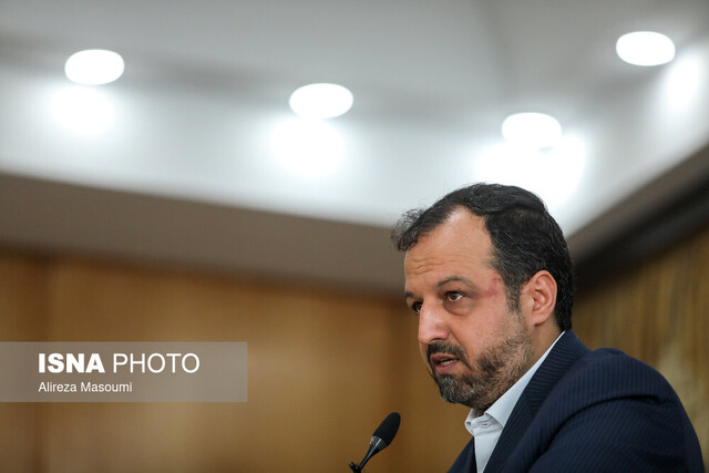خاندوزی: تصمیمات مولدسازی داراییهای دولت در اتاق شیشهای گرفته میشود خاندوزی: تصمیمات مولدسازی داراییهای دولت در اتاق شیشهای گرفته میشود