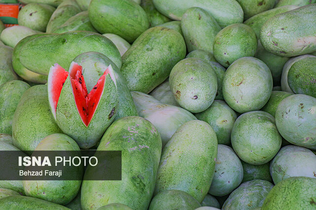 بازار میوه و تنقلات کرمانشاه در آستانه شب یلدا