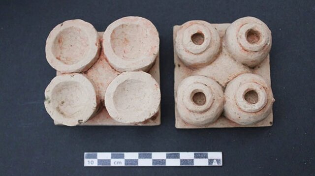 کشف ۲۰ گور باستانی و تکههای طلا در مصر