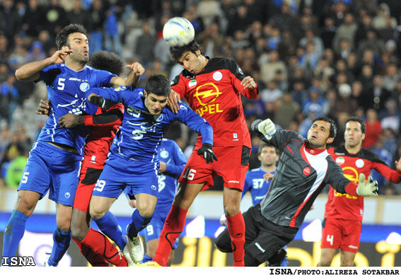 ۲–۲های جنجالی داربی/ از درگیری و اخراج تا گلهای لحظه آخری!