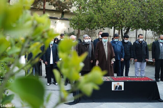 دکتر شیبانی قبل و بعد از انقلاب، بهمعنای واقعی کلمه مبارز و مشغول کار و تلاش بود دکتر شیبانی قبل و بعد از انقلاب، بهمعنای واقعی کلمه مبارز و مشغول کار و تلاش بود